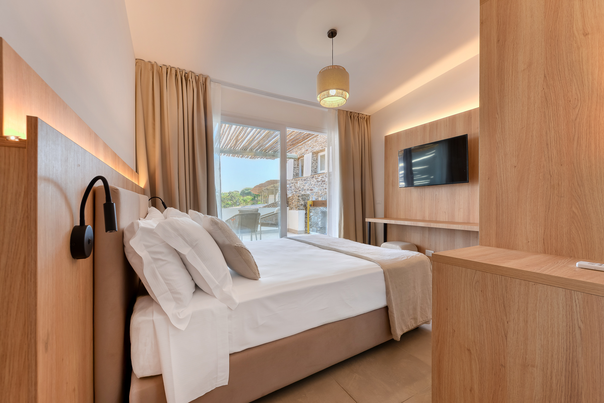 Suite terrace with sea view at Cala Lupo Resort